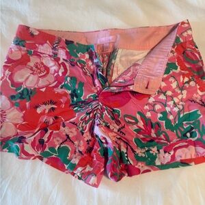 Lilly Pulitzer size 8Floral Pink and Green Women's Shorts